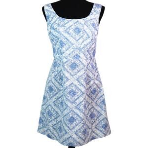 COTTON Blue and White Floral Dress Smocked Mini Sundress Vacation Summer Medium